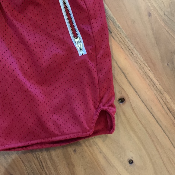 ✨ Used MNML mens athletic shorts - Picture 5 of 16